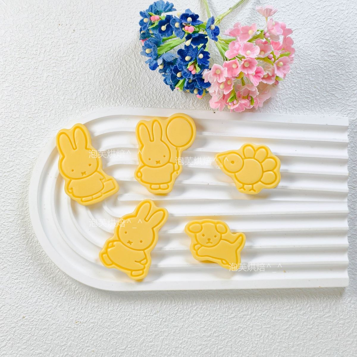 Cute 3D Press Cookie Mold with - Unique Tech Accessories ulasan dan harga