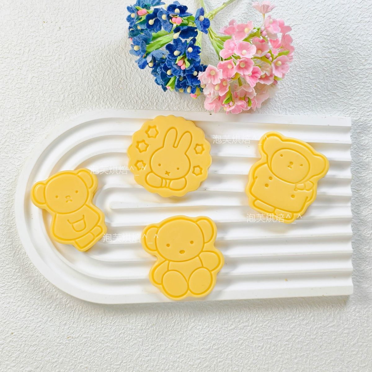Cute 3D Press Cookie Mold with - Unique Tech Accessories ulasan dan harga